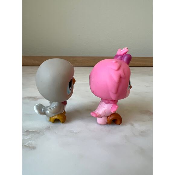 Littlest Pet Shop #496 Pink Barn Owl and #812 Gray Messiest Pigeon LPS 2007 - Picture 4 of 6